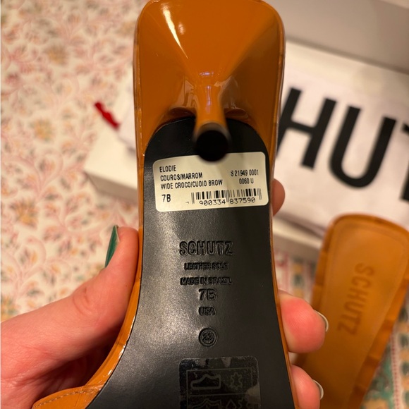 NWT SCHUTZ Elodie Brown Croc-Embossed Heels - Picture 4 of 7